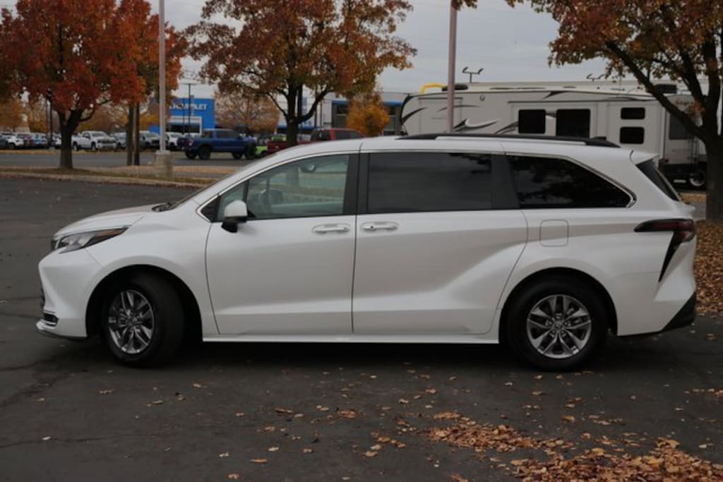 Used 2024 Toyota Sienna XLE Van Passenger Van