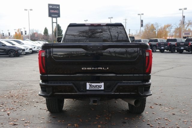 2024 Gmc Sierra 2500 HD Denali photo 3