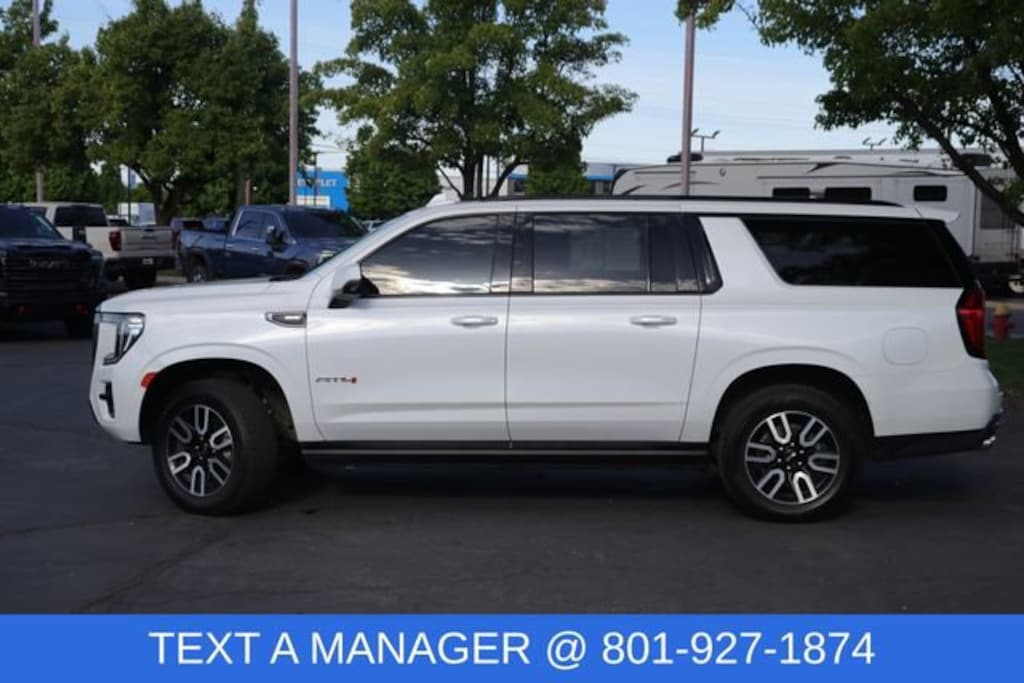 Used 2023 GMC Yukon XL AT4 SUV