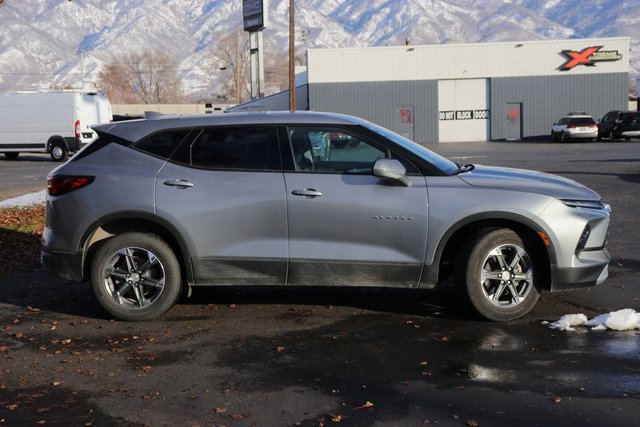 2025 Chevrolet Blazer 2LT photo 3
