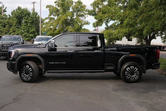 2025 Gmc Sierra 3500 HD Denali Ultimate photo 3