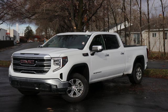 2023 GMC Sierra 1500 SLT's photo