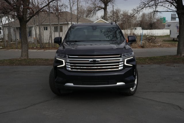 Used 2021 Chevrolet Suburban High Country with VIN 1GNSKGKL1MR366335 for sale in Layton, UT