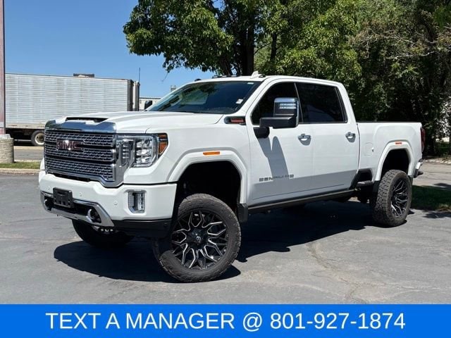 2022 GMC Sierra 4WD Crew Cab Standard Box Denali's photo