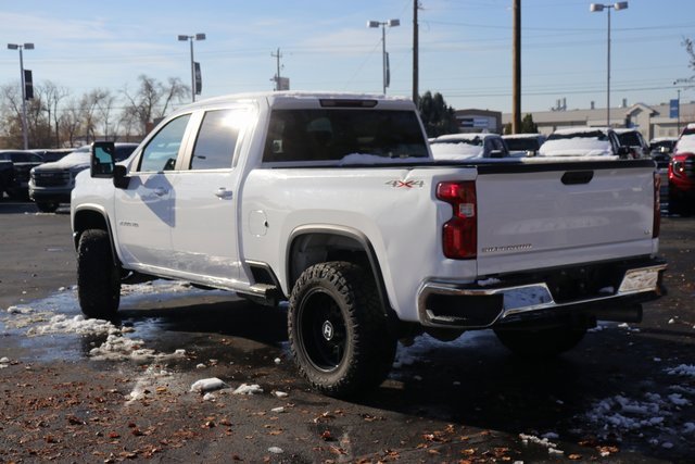 2022 Chevrolet Silverado 2500HD LT photo 4