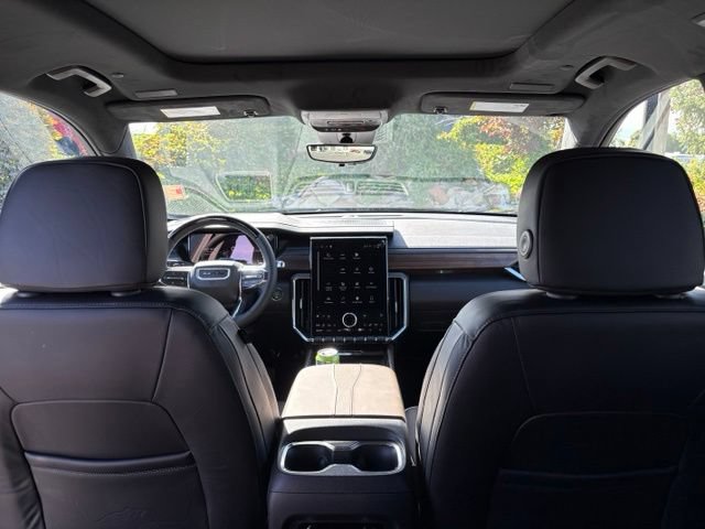 2027 GMC Acadia Denali Ultimate - Photo 18