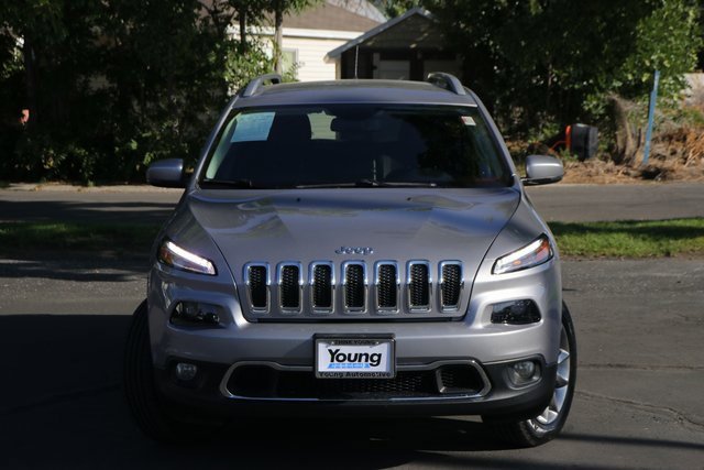 2018 Jeep Cherokee Limited photo 2
