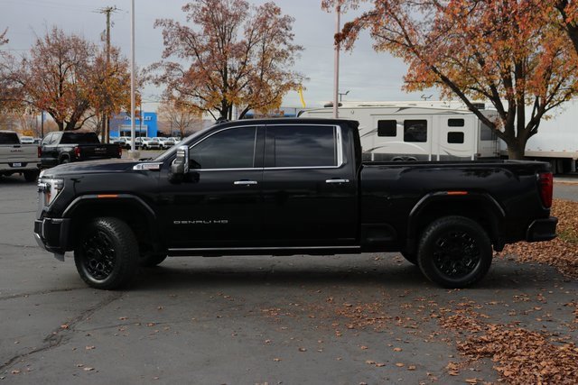 2024 Gmc Sierra 2500 HD Denali photo 3