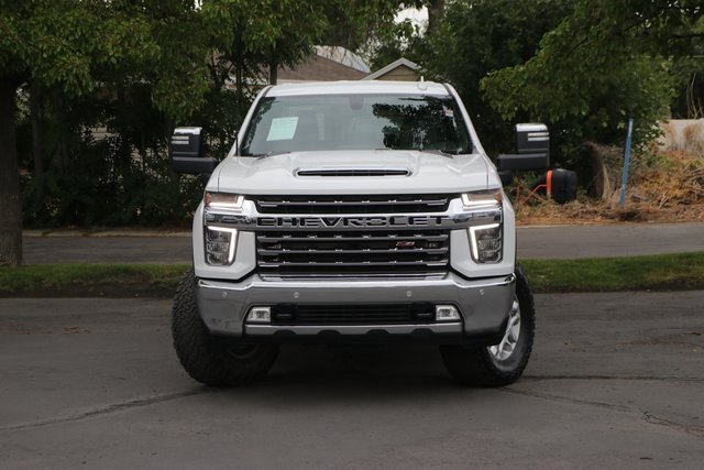 2022 Chevrolet Silverado 3500HD LTZ photo 2