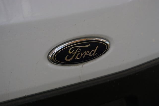 2022 Ford Transit Passenger XL Van photo 4