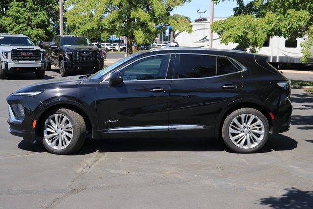 2024 Buick Envision Avenir photo 3