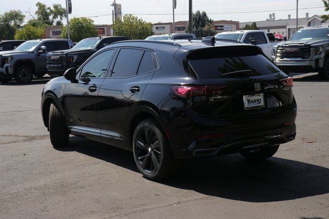 2025 Buick Envision Sport Touring photo 2