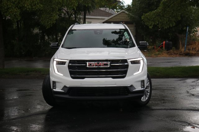 2026 Gmc Acadia Elevation photo 2