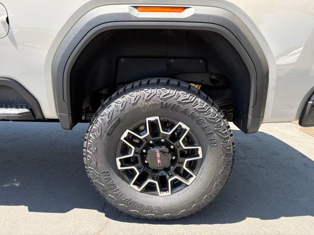 2026 GMC Sierra 2500HD AT4X - Photo 14