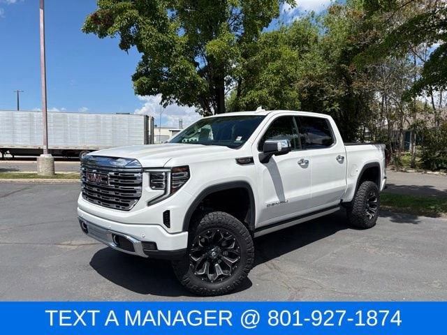 2025 GMC Sierra 4WD Crew Cab Short Box Denali's photo