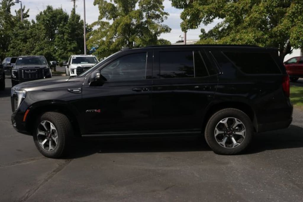Used 2025 GMC Yukon AT4 SUV