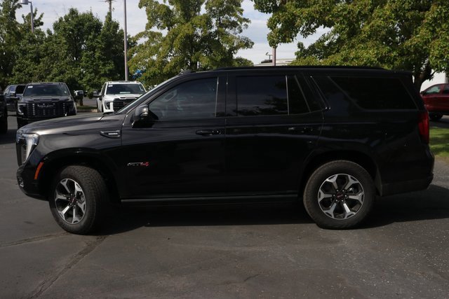 2025 Gmc Yukon AT4 photo 3