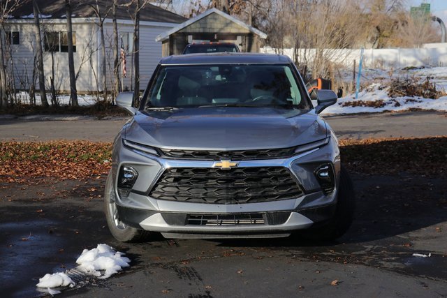 2025 Chevrolet Blazer 2LT photo 2