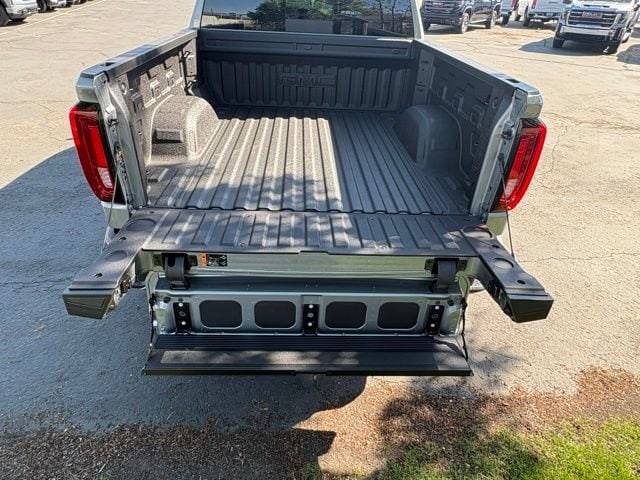 2026 GMC Sierra 1500 AT4 - Photo 12