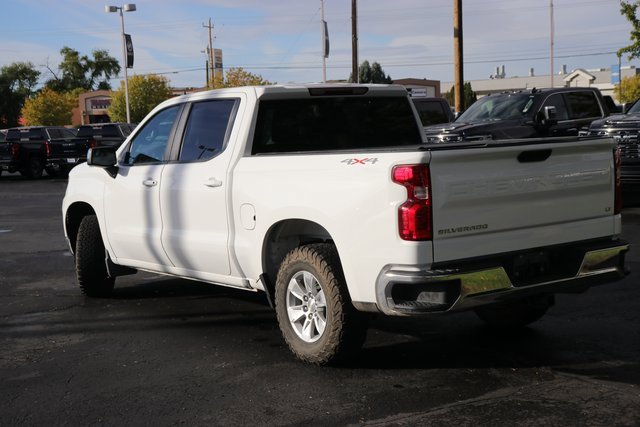 2022 Chevrolet Silverado 1500 LT photo 4