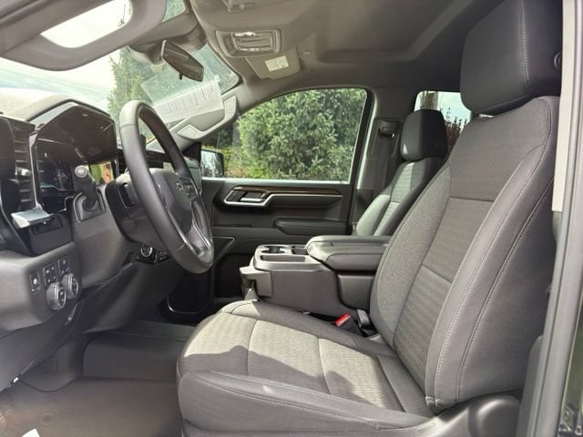 2024 Chevrolet Silverado 1500 RST - Photo 16