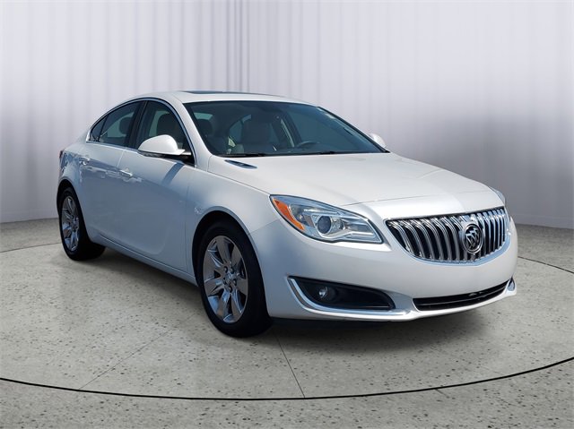 Used 2016 Buick Regal Base with VIN 2G4GK5EX3G9119135 for sale in Owosso, MI