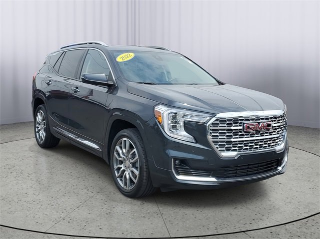 Used 2022 GMC Terrain Denali with VIN 3GKALXEV4NL205330 for sale in Owosso, MI