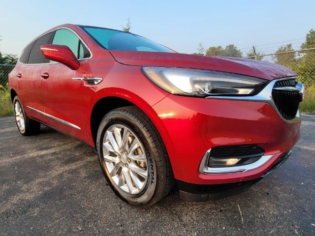 Certified 2020 Buick Enclave Essence with VIN 5GAERBKWXLJ193735 for sale in Owosso, MI