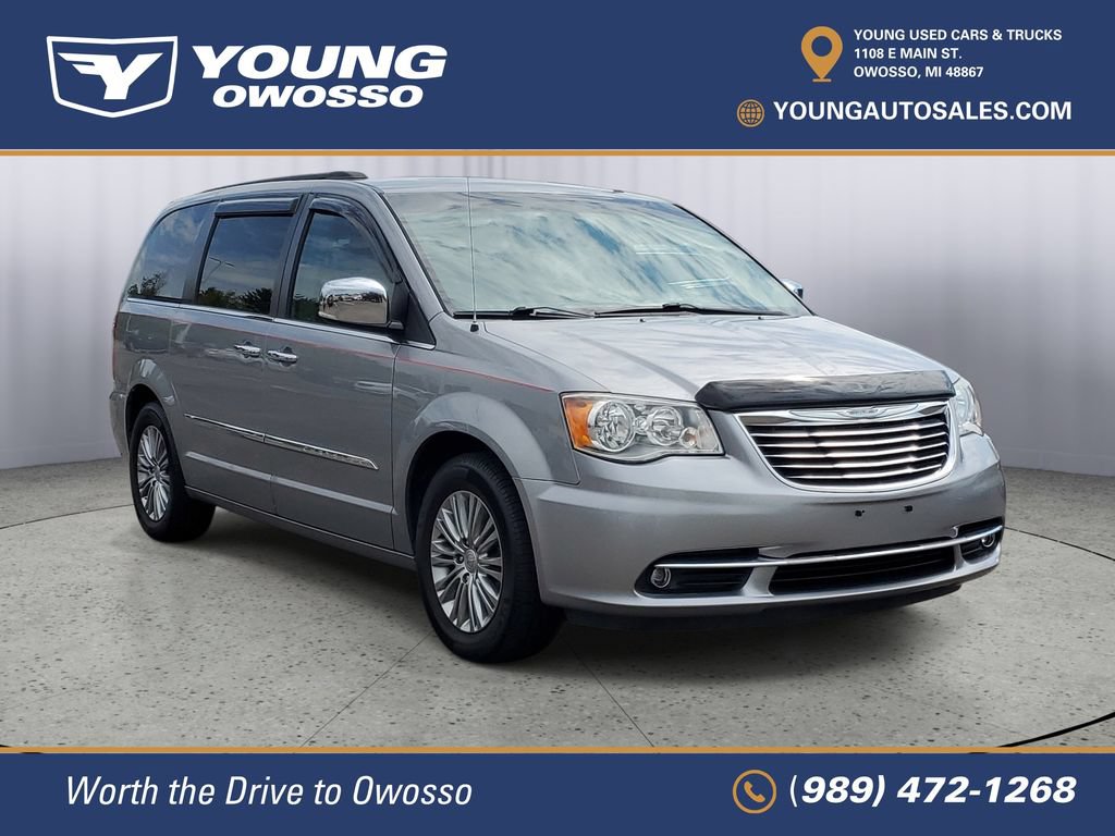 Used 2016 Chrysler Town & Country Anniversary Edition with VIN 2C4RC1CG2GR149197 for sale in Owosso, MI