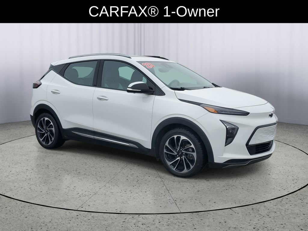 Used 2023 Chevrolet Bolt EUV Premier with VIN 1G1FZ6S01P4143762 for sale in Owosso, MI