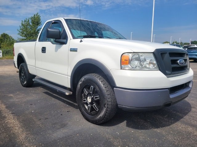 Used 2005 Ford F-150 XL with VIN 1FTRF12295NC08530 for sale in Owosso, MI