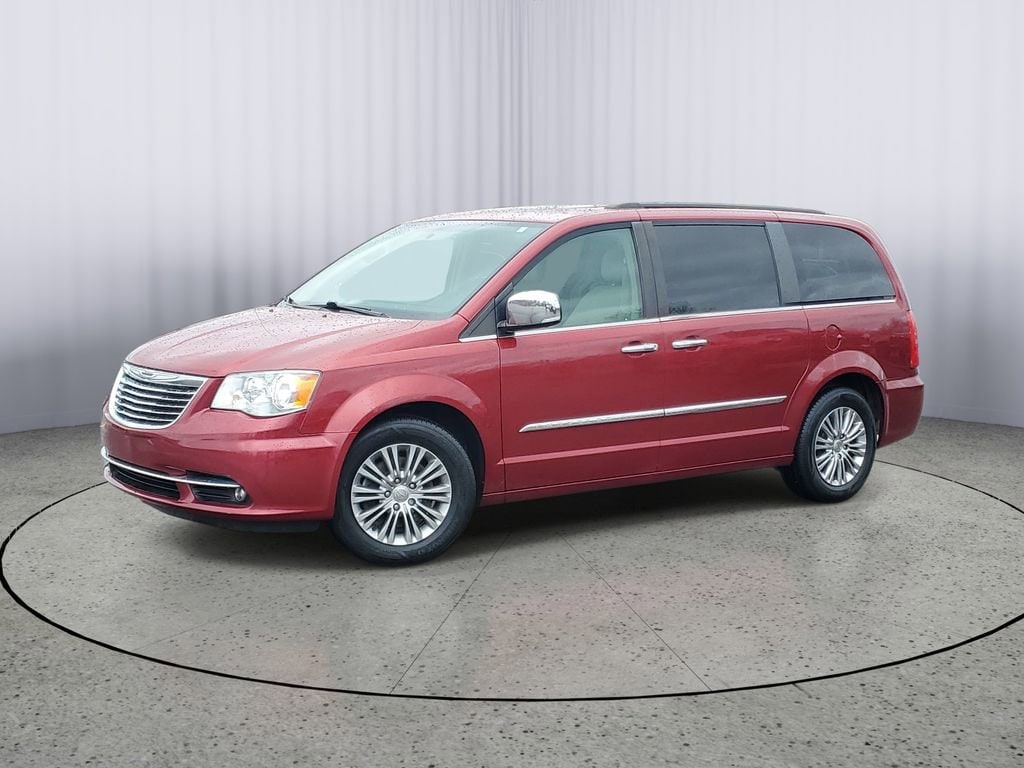 2016 Chrysler Town & Country Anniversary Edition