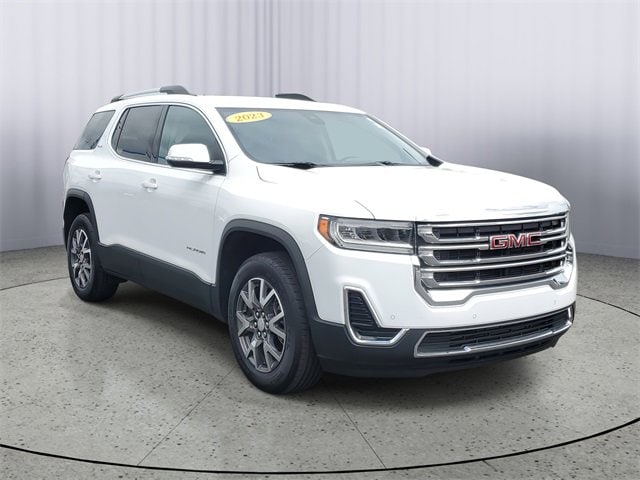 Used 2023 GMC Acadia SLE with VIN 1GKKNKL4XPZ132567 for sale in Owosso, MI