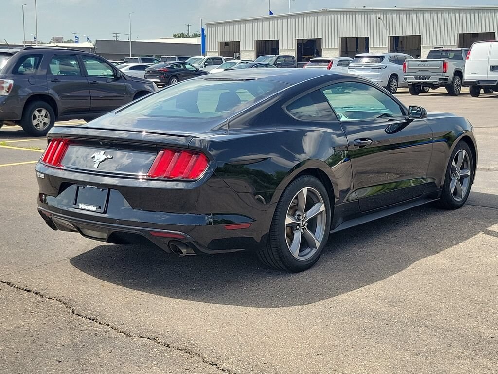 Used 2017 Ford Mustang V6