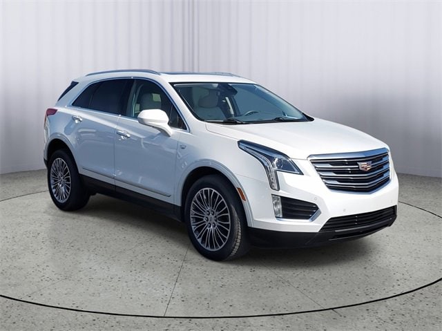 Used 2017 Cadillac XT5 Luxury with VIN 1GYKNBRS6HZ150349 for sale in Owosso, MI