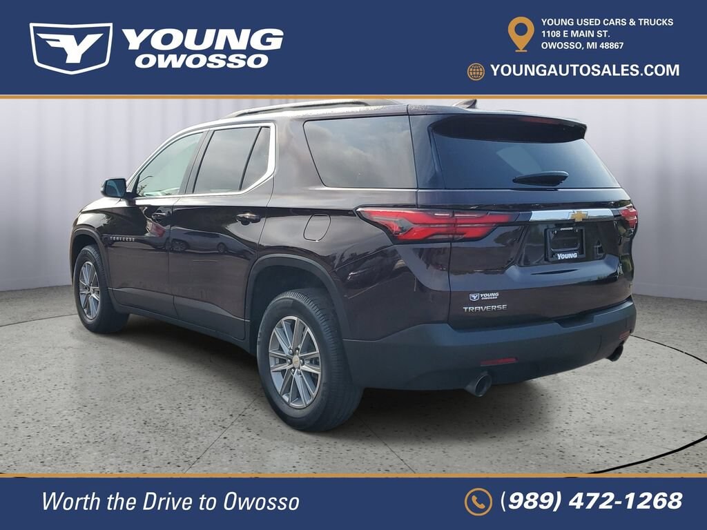 Used 2023 Chevrolet Traverse LT Cloth SUV
