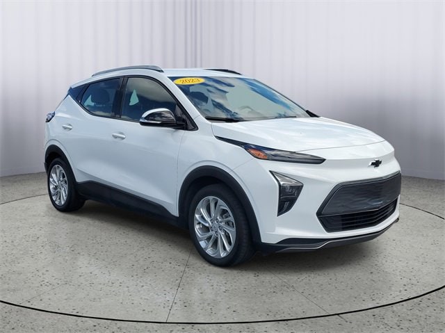 Used 2023 Chevrolet Bolt EUV LT with VIN 1G1FY6S06P4192782 for sale in Owosso, MI