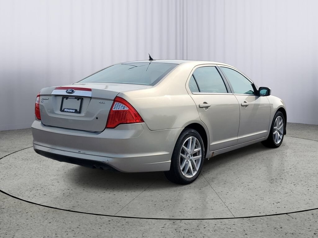 Used 2010 Ford Fusion SEL Sedan