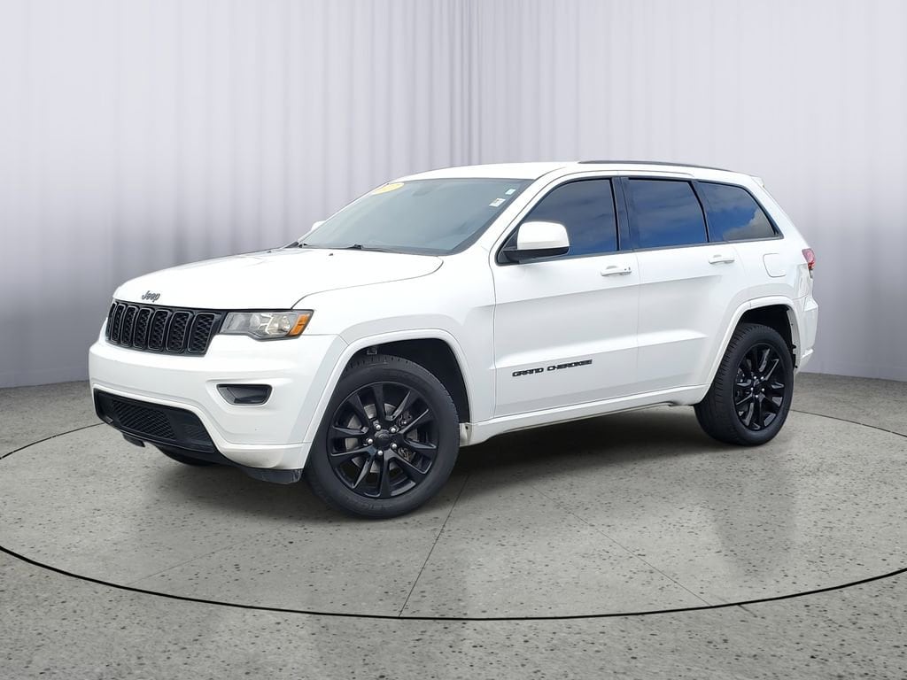 Used 2017 Jeep Grand Cherokee Altitude