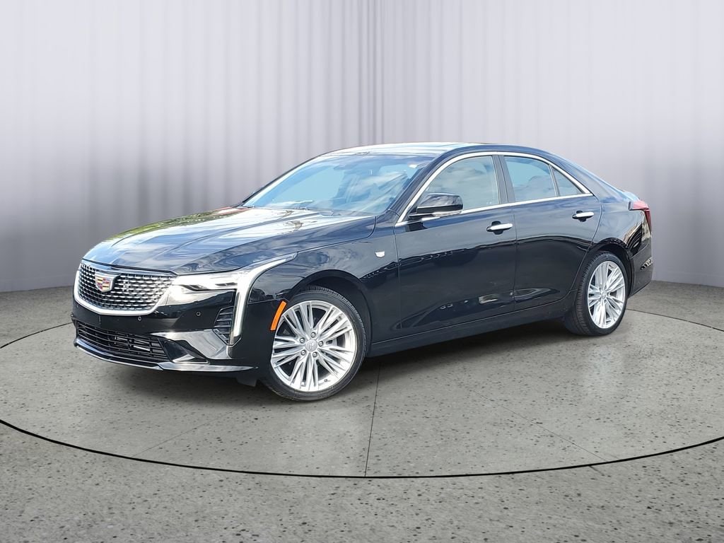 2025 Cadillac CT4