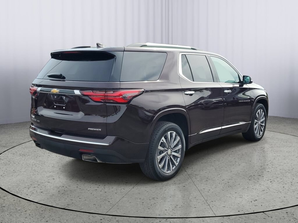 Used 2023 Chevrolet Traverse Premier SUV