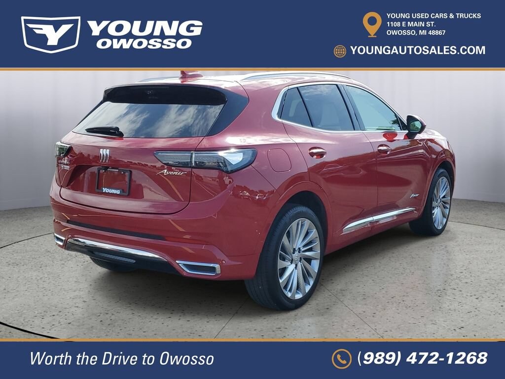 Used 2025 Buick Envision Avenir SUV