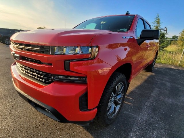 Used 2020 Chevrolet Silverado 1500 RST with VIN 3GCPYEEK8LG143437 for sale in Owosso, MI