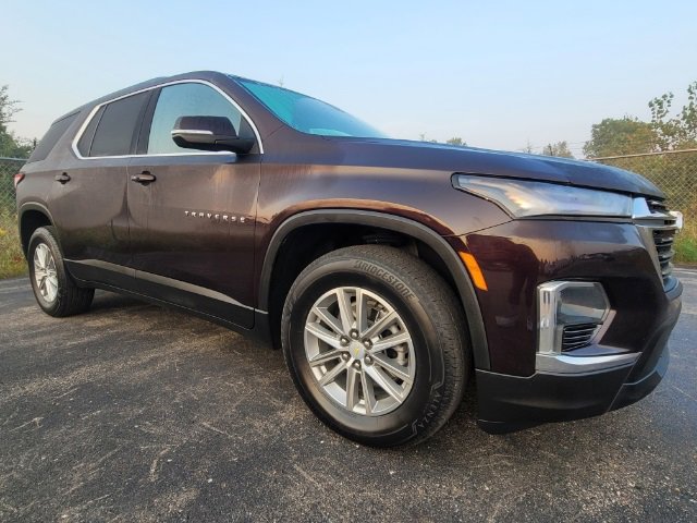 Used 2022 Chevrolet Traverse 1LT with VIN 1GNERGKW4NJ102514 for sale in Owosso, MI