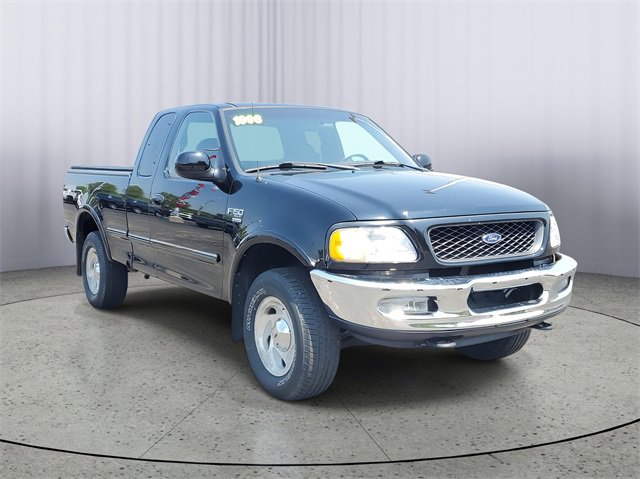 Used 1998 Ford F-150 XLT with VIN 2FTRX18L1WCA08357 for sale in Owosso, MI