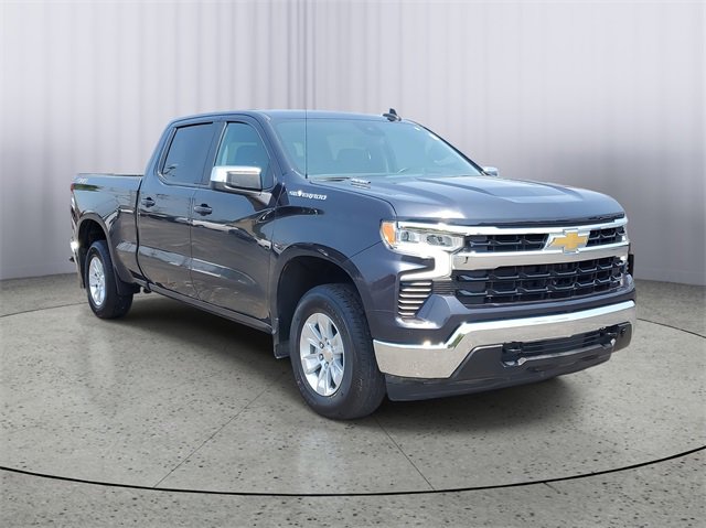 Used 2022 Chevrolet Silverado 1500 LT with VIN 1GCUDDET0NZ536367 for sale in Owosso, MI