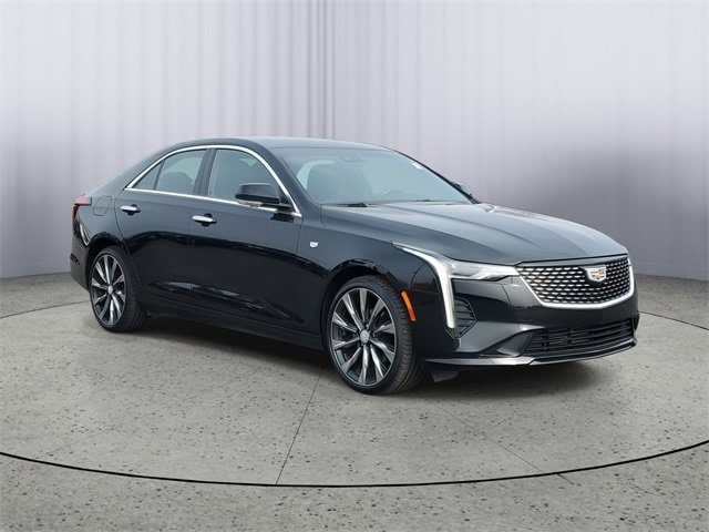 Used 2022 Cadillac CT4 Luxury with VIN 1G6DK5RK1N0127007 for sale in Owosso, MI