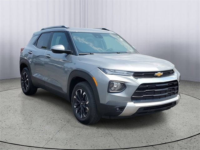 Used 2023 Chevrolet TrailBlazer LT with VIN KL79MRSL5PB021736 for sale in Owosso, MI