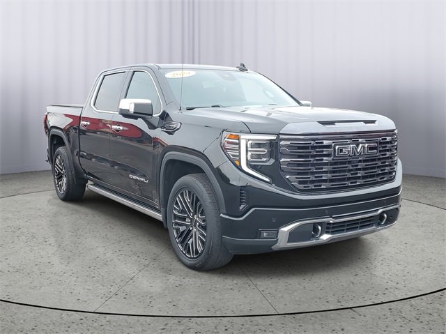 Used 2022 GMC Sierra 1500 Denali Denali Ultimate with VIN 1GTUUHET3NZ510174 for sale in Owosso, MI