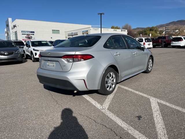 2024 Toyota Corolla LE photo 2